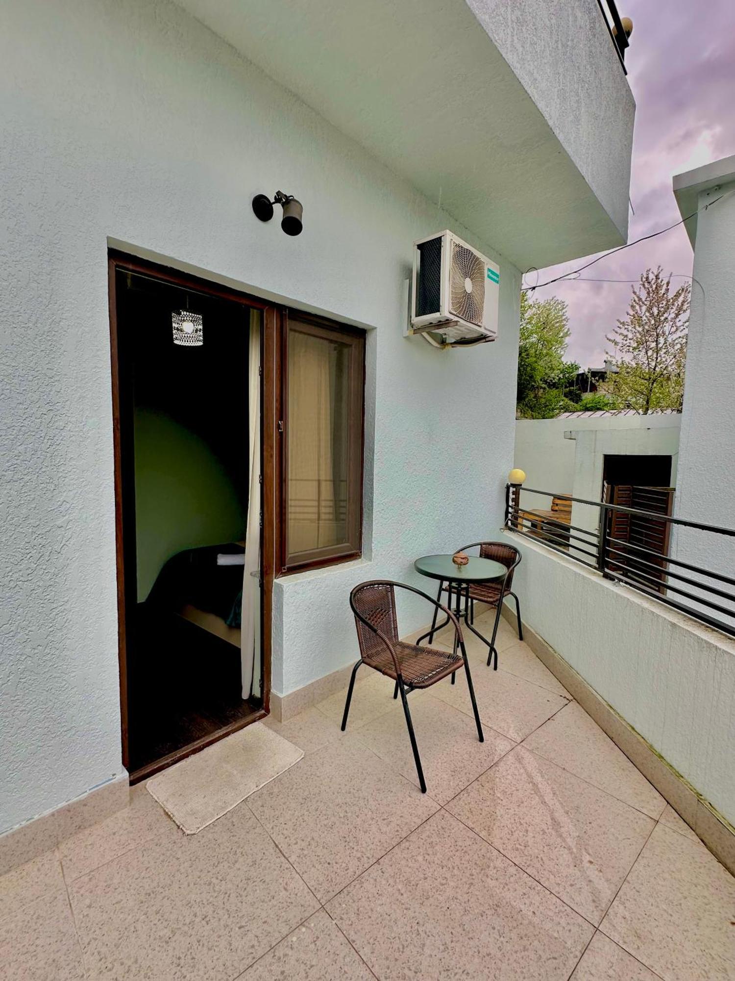 Hotel Balcony Kutaisi Exterior foto